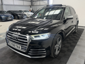 2018 Audi Sq5 3.0 Tfsi V6 in Black — image 3