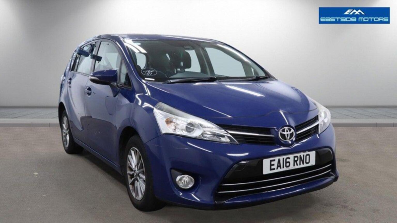 2016 Toyota Verso 1.6 V-Matic Icon Euro 6 5dr in Blue — image 1