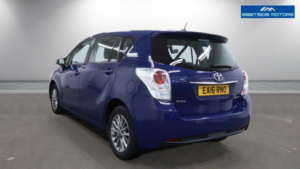 2016 Toyota Verso 1.6 V-Matic Icon Euro 6 5dr in Blue — image 3