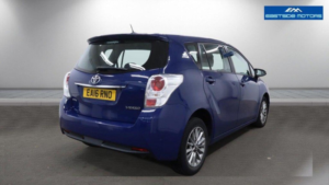 2016 Toyota Verso 1.6 V-Matic Icon Euro 6 5dr in Blue — image 4