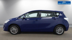 2016 Toyota Verso 1.6 V-Matic Icon Euro 6 5dr in Blue — image 5