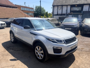 2017 Land Rover Range Rover Evoque Ed4 Se Tech in White — image 3