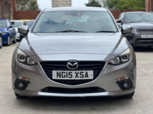 2015 Mazda Mazda3 2.0 Skyactiv-G Se Nav Euro 5 (s/s) 5dr in Silver — image 5