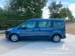2021 Ford Grand Tourneo Connect 1.5 Tourneo Connect Zetec Grand Tourneo 1.5l Ecoblue 100ps Fwd 6 Speed Manual in Blue — image 5