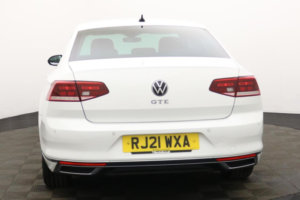 2021 Volkswagen Passat 1.4 Tsi 13kwh Gte Saloon 4dr Petrol Plug-In Hybrid DSG Euro 6 (s/s) (218 Ps) in White — image 6