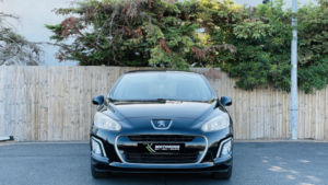 2013 Peugeot 308 1.6 E-Hdi Active in Black — image 5