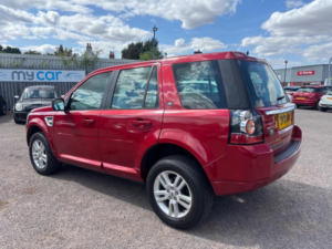 2013 Land Rover Freelander 2 2.2 Td4 Xs Commandshift 4WD Euro 5 5dr in Red — image 2