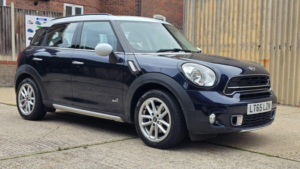 2015 MINI Countryman 2.0 Cooper Sd Auto All4 Euro 5 5dr in Blue — image 4