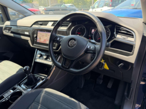 2018 Volkswagen Touran 2.0 Tdi Sel Euro 6 (s/s) 5dr in Blue — image 3