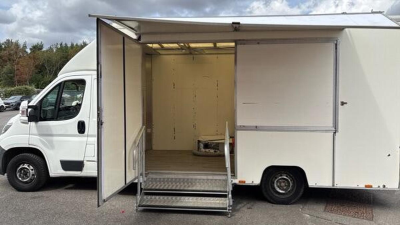 2014 Citroen Relay Office / Exhibition Unit in White — image 1