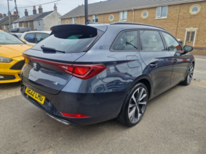 2022 SEAT Leon 1.5 Etsi Mhev Fr Sport Estate 5dr Petrol Hybrid DSG Euro 6 (s/s) (150 Ps) in Grey — image 3