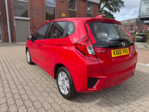 2016 Honda Jazz 1.3 I-Vtec Se Euro 6 (s/s) 5dr in Red — image 6