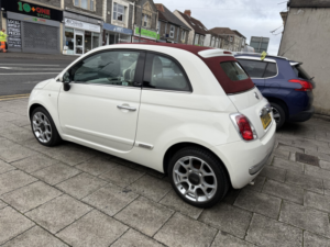 2011 Fiat 500c 0.9 500c 0.9 Lounge in White — image 4