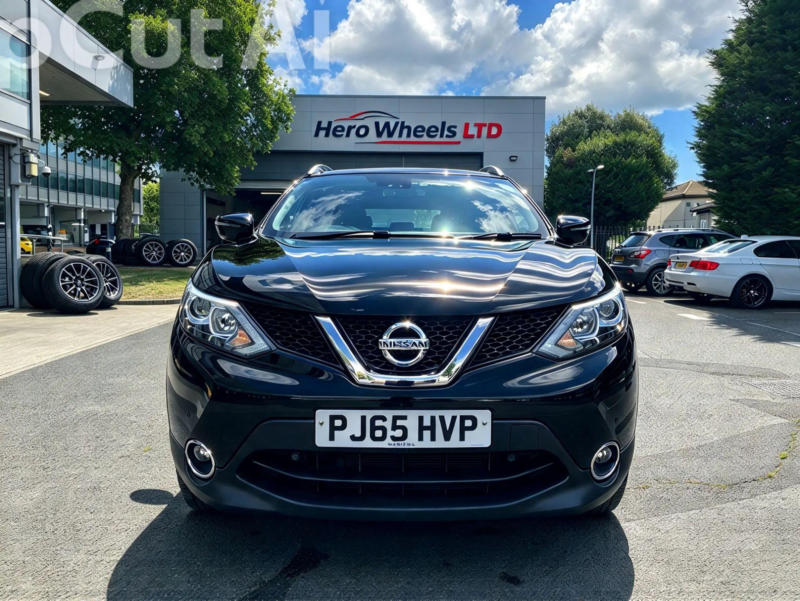 2015 Nissan Qashqai 1.2 Dig-T N-Tec+ 2WD Euro 6 (s/s) 5dr in Black — image 1