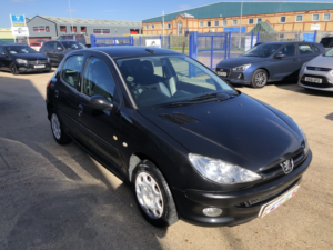 2005 Peugeot 206 1.1 Zest 2 in Black — image 2