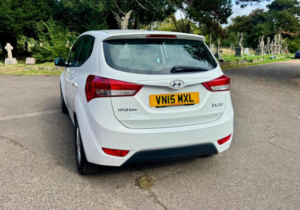 2015 Hyundai Ix20 1.6 Active Auto Euro 5 5dr in White — image 4