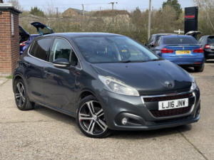 2016 Peugeot 208 1.2 Puretech Gt Line in Grey — image 2