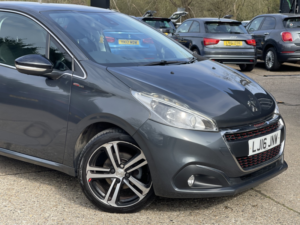 2016 Peugeot 208 1.2 Puretech Gt Line in Grey — image 4