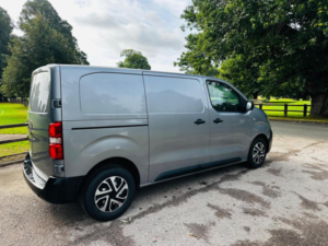 2022 Vauxhall Vivaro 1.5 Turbo D 2900 Dynamic L1 H1 Euro 6 (s/s) 6dr in Grey — image 2