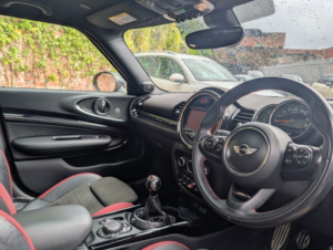 2015 MINI Clubman 2.0 Clubman Cooper S in Red — image 4