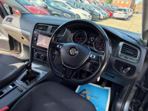 2017 Volkswagen Golf 1.0 Tsi Bluemotion Tech Se Nav Euro 6 (s/s) 5dr in Grey — image 3