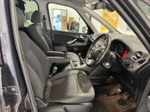 2010 Ford Galaxy 2.0 Tdci Ghia in Grey — image 2