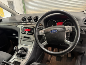 2010 Ford Galaxy 2.0 Tdci Ghia in Grey — image 4