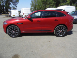 2017 Jaguar F-Pace 3.0 D300 V6 S Auto AWD Euro 6 (s/s) 5dr in Red — image 4