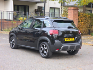 2024 Citroen C3 Aircross 1.2 Puretech Max Eat6 Euro 6 (s/s) 5dr in Black — image 4