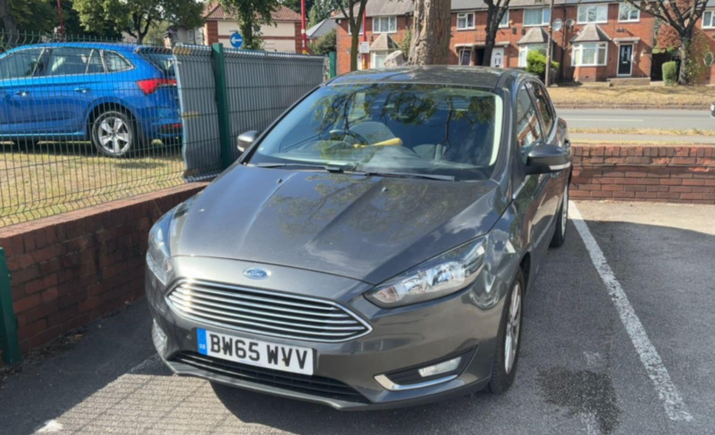 2016 Ford Focus 1.0 T Ecoboost Titanium in Grey — image 1
