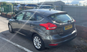 2016 Ford Focus 1.0 T Ecoboost Titanium in Grey — image 4