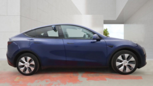 2022 Tesla Model Y (dual Motor) Long Range SUV 5dr Electric Auto 4wde (384 Bhp) in Blue — image 5