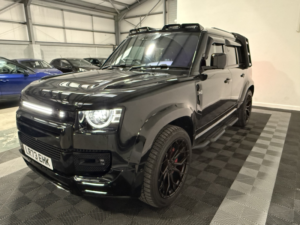 2023 Land Rover Defender 110 3.0 D300 Mhev X-Dynamic Hse in Black — image 3
