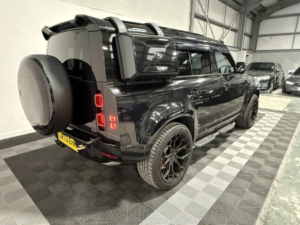 2023 Land Rover Defender 110 3.0 D300 Mhev X-Dynamic Hse in Black — image 5