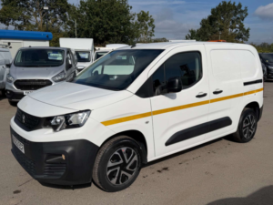 2022 Peugeot Partner 1.5 Bluehdi 1000 Professional Premium Standard Panel Van 5dr Diesel Manual Swb Euro 6 (100 Bhp) in White — image 3