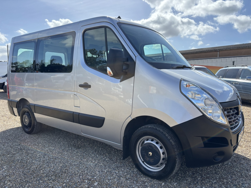 2017 Renault Master Wav Wheelchair Accessible Vehicle 2.3 Fwd Sl28 Dci 110 Business Euro 6 in Grey — image 1