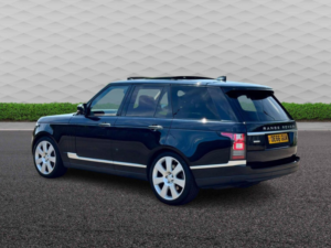 2016 Land Rover Range Rover 5.0 V8 Autobiography Auto 4WD Euro 6 (s/s) 5dr in Black — image 5