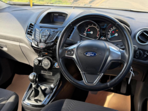 2015 Ford Fiesta 1.25 Zetec Euro 6 5dr in White — image 2