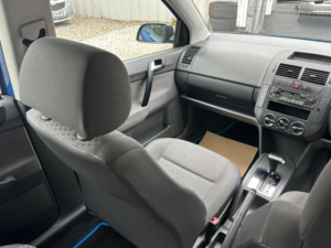 2004 Volkswagen Polo 1.4 Twist 5dr in Blue — image 3