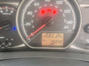 2015 Toyota Yaris 1.3 Dual Vvt-I Icon in Blue — image 2
