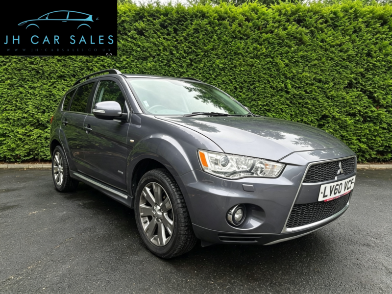 2010 Mitsubishi Outlander 2.2 Di-D Gx4 in Grey — image 1