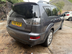 2010 Mitsubishi Outlander 2.2 Di-D Gx4 in Grey — image 4
