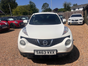2013 Nissan Juke 1.6 Tekna Euro 5 (s/s) 5dr in White — image 3