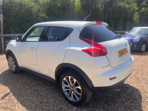 2013 Nissan Juke 1.6 Tekna Euro 5 (s/s) 5dr in White — image 5
