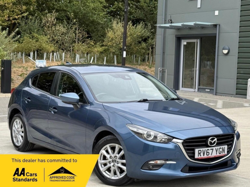 2017 Mazda Mazda3 2.0 Skyactiv-G Se-L Nav Auto Euro 6 (s/s) 5dr in Blue — image 1
