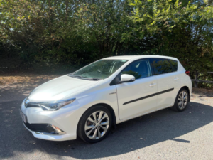 2016 Toyota Auris 1.8 Vvt-H Excel CVT Euro 6 (s/s) 5dr in White — image 3