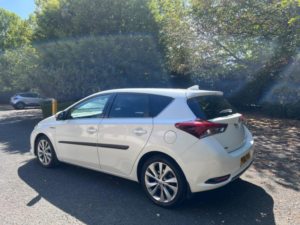 2016 Toyota Auris 1.8 Vvt-H Excel CVT Euro 6 (s/s) 5dr in White — image 4