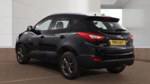 2015 Hyundai Ix35 1.7 Crdi Se SUV 5dr Diesel Manual Euro 5 (115 Ps) in Black — image 3