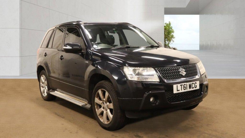 2011 Suzuki Grand Vitara 1.9 Ddis Sz5 4WD Euro 5 5dr in Black — image 1
