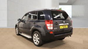 2011 Suzuki Grand Vitara 1.9 Ddis Sz5 4WD Euro 5 5dr in Black — image 4